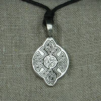 Zinnanhänger keltischer Knoten mit Triskele