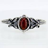 Silberring Ornament mit rotem Jaspis