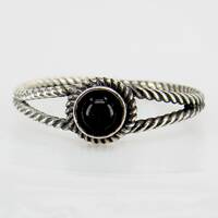 Silberring gedreht mit schwarzem Onyx