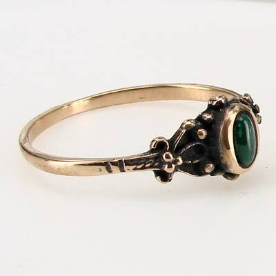 Bronzering Ornament mit Malachit